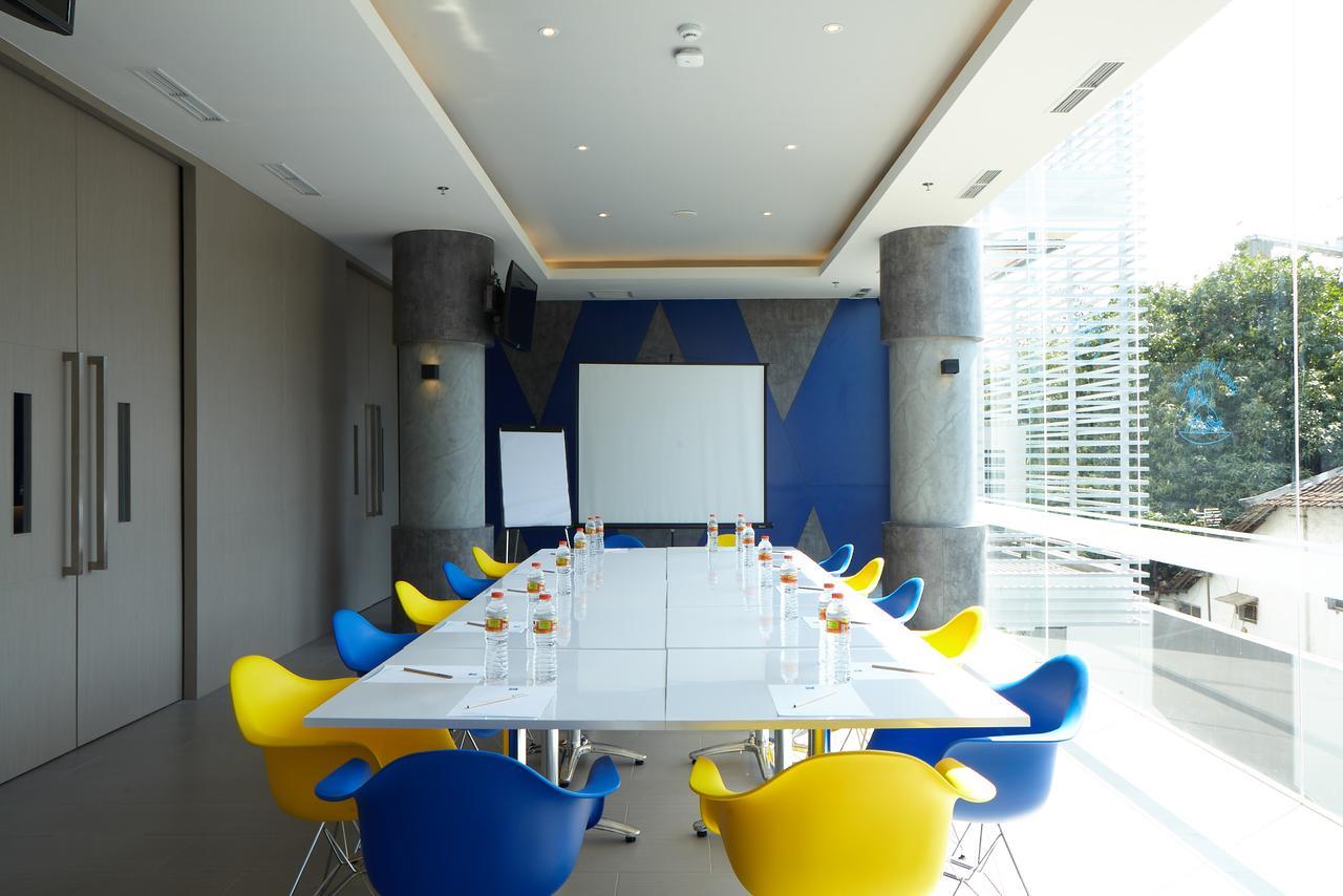 Ibis Budget Cirebon Luaran gambar
