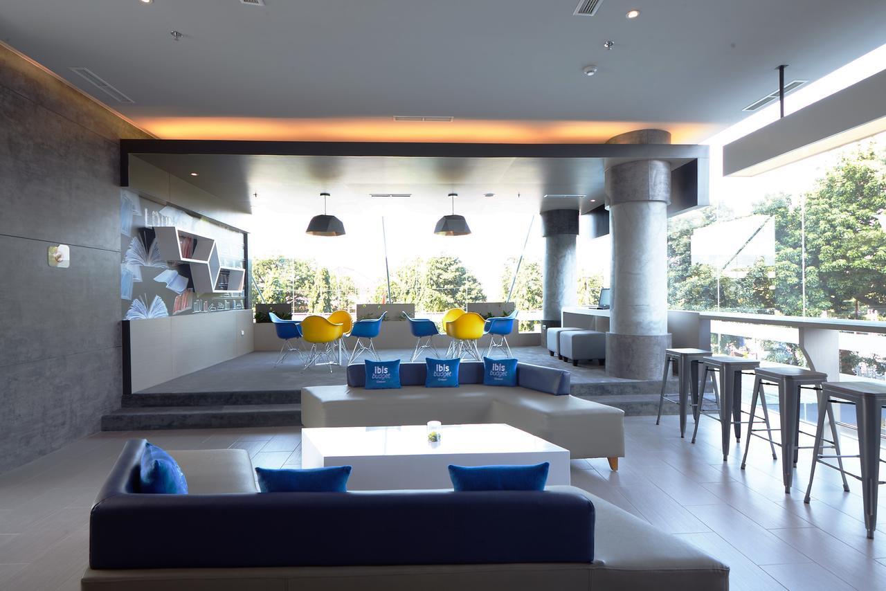 Ibis Budget Cirebon Luaran gambar