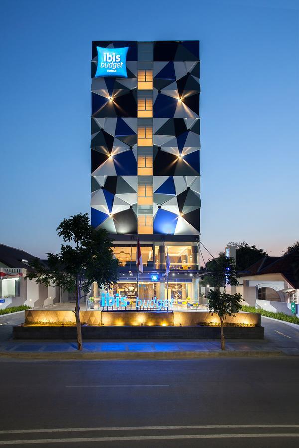 Ibis Budget Cirebon Luaran gambar