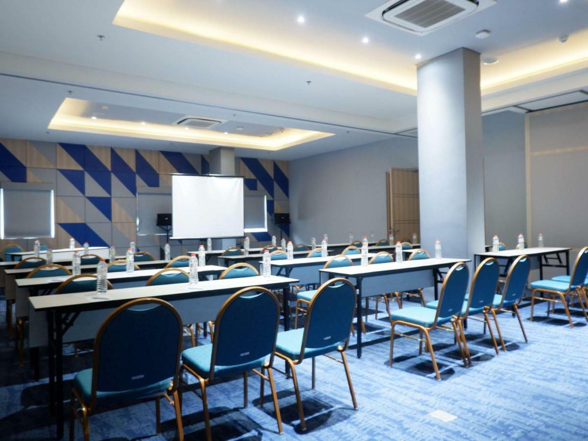 Ibis Budget Cirebon Luaran gambar